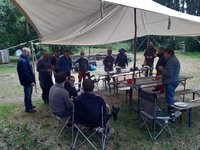 Alle warten aufs Essen