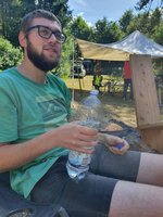 Aus welchem Grund kippt man sich morgens wohl ne Flasche Wasser ins System?