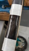 Großzügig Leim auf den Klebebereich aufgetragen