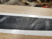 Die Risse nach Entfernung der Wölbung bei nur noch 2,6mm dicke