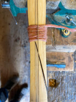 Der Keil wird vermessen zB bei einer Länge von 5 cm von 1mm auf 2,5 mm ansteigend