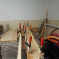 Und gleich im Keller aufgespannt.   Holler 1: Versuch etwas Reflex rauszutrocknen bei den anderen beiden die Enden etwas Reflex gespannt