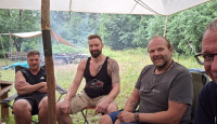 Basti, fka, Hieronymus und ein halber Theron