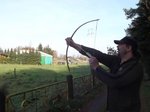 ...Weitschusstest... nicht ganz 45°, Pfeil zu schwer, trotzdem an der 60m Grenze...