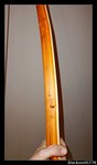 holz.jpg (310.09 KiB) 5359 mal betrachtet Ja, iss ein Brocken mit 1240gramm inkl. Sehne und Hornnocken.