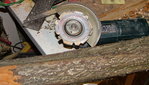 fürs Grobe den Woodcarver von Arbortech (is aus Australien die Firma) in die kleine Flex eingespannt