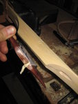 Der Griff wird geformt, dazu nehme ich gerne diesen schoenen kleinen chinesischen Schweifhobel.