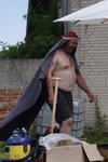 Wie eine Fata Morgana schwebte der Beduine durch's Lager. Ein gar gefälliger Anblick! ;D