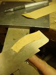 Aufgetrennt ergibt das Ganze ein Papier-Schnittmuster für die Kappenwand. <br />Kommt etwas grösser raus (2x Wandstärke etwa) muss man also evtl etwas einkürzen.